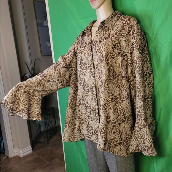 Lane Bryant Long Bell Sleeves blouse  Paisley print. - Picture 7 of 11